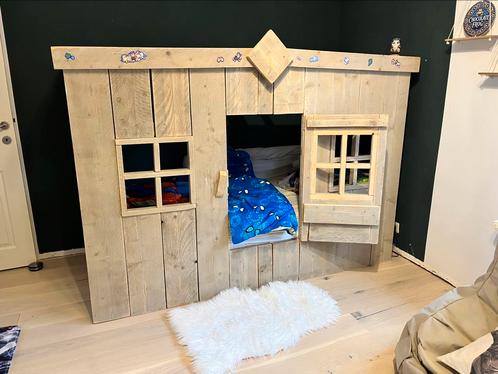 Kinderbed uit steigerhout, Kinderen en Baby's, Kinderkamer | Bedden, Zo goed als nieuw, Ophalen