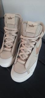 Nike blazer Mid Victory beige 38, Beige, Sneakers et Baskets, Nike, Comme neuf