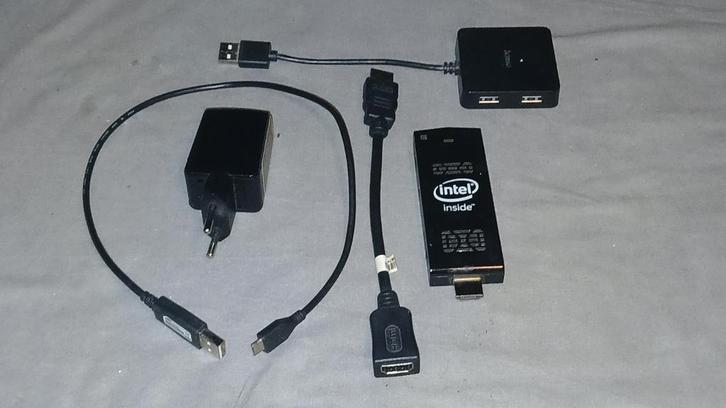 Micro-PC met Windows 10, Computers en Software, Pc- en Netwerkkabels, Ophalen of Verzenden