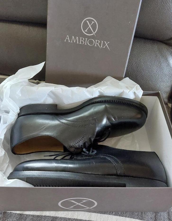 Herenschoenen Ambiorix maat 42, Kleding | Heren, Schoenen, Zo goed als nieuw, Veterschoenen, Zwart, Ophalen