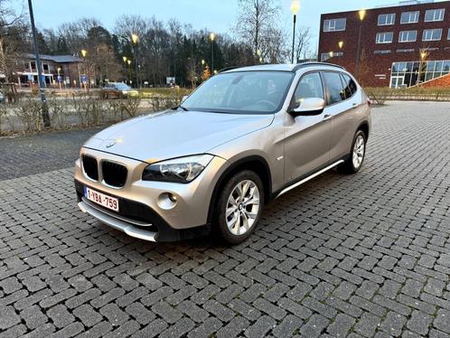 BMW X1 SPORT 18D X DRIVE 4X4 MET ONDERHOUDSBOEKJE, Auto's, BMW, Particulier, X1, 4x4, Airconditioning, Cruise Control, Trekhaak