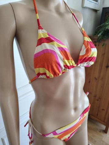 Gloed nieuwe bikini    beschikbaar voor biedingen