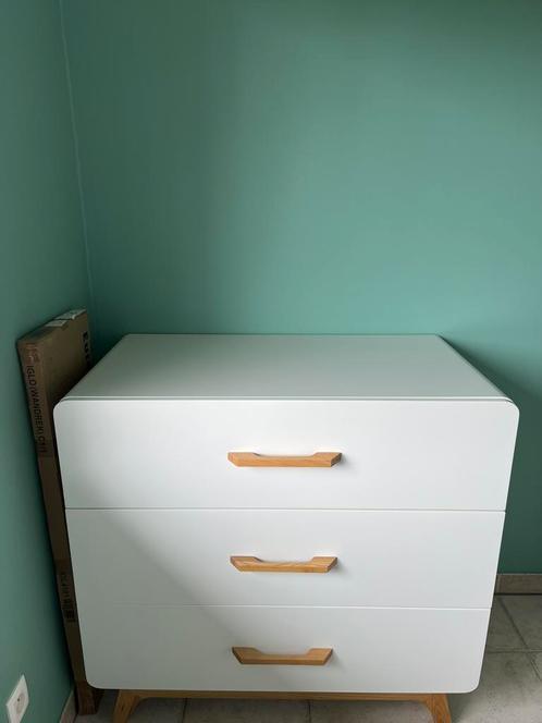 Witte commode en kinderkast, Kinderen en Baby's, Kinderkamer | Complete kinderkamers, Gebruikt, Jongetje of Meisje, Ophalen