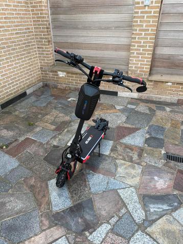 MINIMOTORS BLADE X 60v 30Ah  beschikbaar voor biedingen