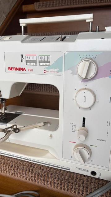 Machine à coudre Bernina 1011, Hobby & Loisirs créatifs, Enlèvement, Comme neuf, Machine à coudre, Bernina