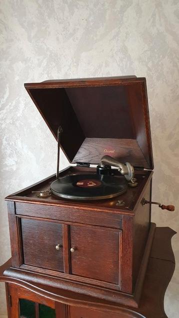 gramophone de table au début des années 1900 