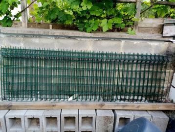 Grilles de jardin vert beschikbaar voor biedingen