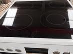 Elektrisch kookfornuis met oven, Elektronische apparatuur, Kookplaten, Ophalen, 4 kookzones, Zo goed als nieuw, Vrijstaand