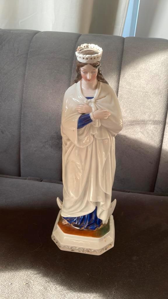 Religieus porseleinen beeldje, Antiek en Kunst, Antiek | Religieuze voorwerpen, Ophalen of Verzenden