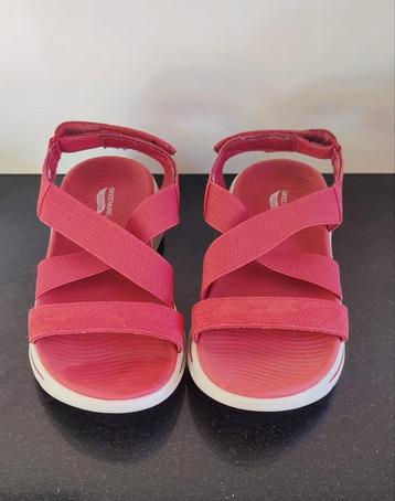Skechers sandalen 36 beschikbaar voor biedingen