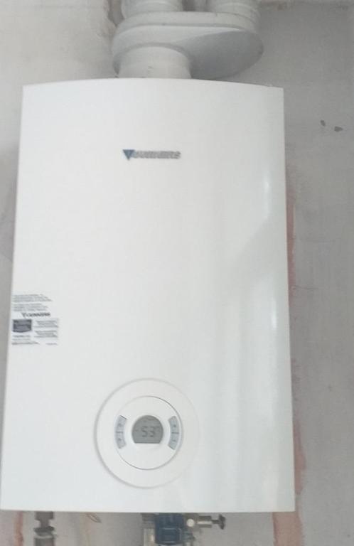 JUNKERS Hydro compact NTD 18 AME, Bricolage & Construction, Chauffe-eau & Boilers, Utilisé, Chauffe-eau, Gaz naturel, Moins de 20 litres