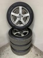 217 Zomerset Renault Captur Hankook Ventus Prime 205/60 R16, Auto-onderdelen, Ophalen, Gebruikt, 16 inch, Banden en Velgen