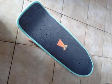 Skateboard  beschikbaar voor biedingen