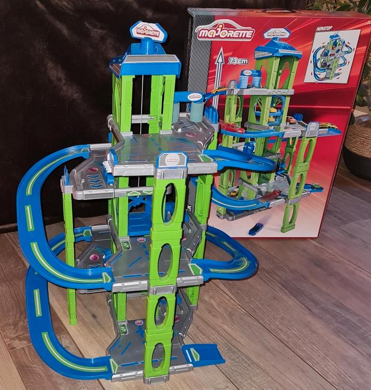 Majorette Car Park 5 verdiepingen, Kinderen en Baby's, Speelgoed | Overig, Ophalen