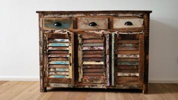 Massief houten dressoir kast, 25 à 50 cm, Kleurrijke massief houten kast, Comme neuf, 100 à 150 cm