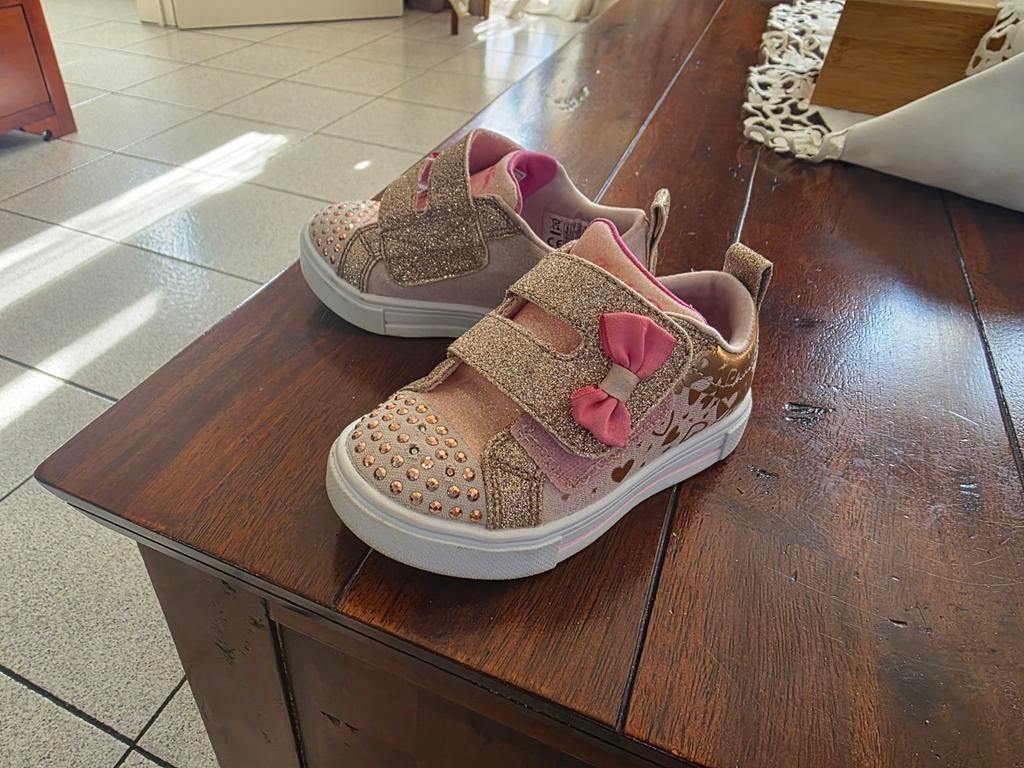 Skechers twinkle sparkle schoenen maat 26, Enfants & Bébés, Vêtements de bébé | Chaussures & Chaussettes, Enlèvement ou Envoi