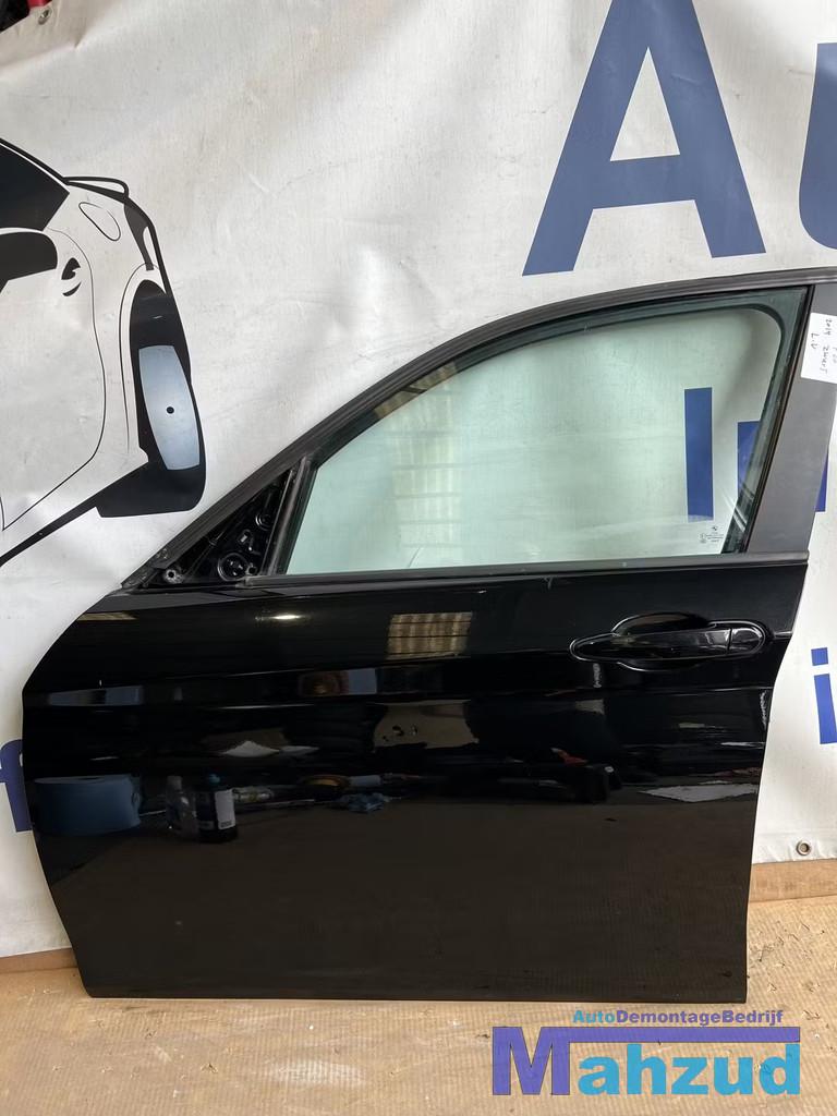 BMW 1 SERIE F20 Zwart links voor deur portier 2011-2019, Petuelring 130
80788  Munich, DE, Info@bmw.de, Gauche, Utilisé