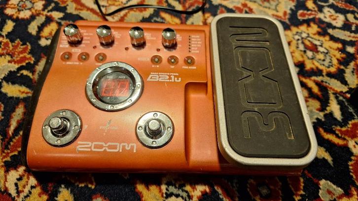 Zoom Baseffectpedaal B2.1u, Muziek en Instrumenten, Effecten, Gebruikt, Chorus, Delay of Echo, Distortion, Overdrive of Fuzz, Reverb