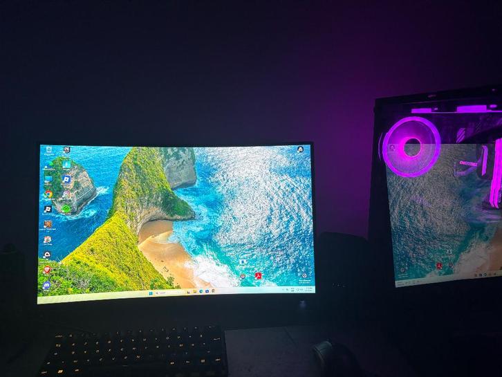 Gaming pc, Games en Spelcomputers, Games | Pc, Zo goed als nieuw, Ophalen of Verzenden