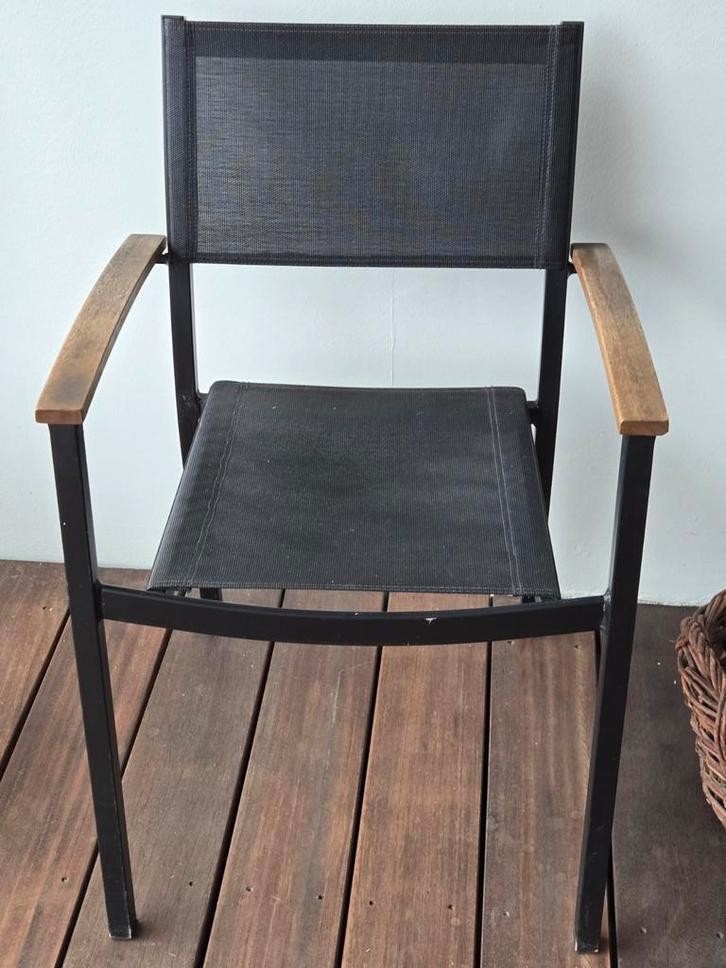 Lichte tuin stoel in perfecte staat prijs 5 euro, Tuin en Terras, Tuinstoelen, Zo goed als nieuw, Stapelbaar, Ophalen of Verzenden