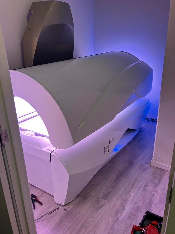 Ergoline 660 affiniti, Electroménager, Solarium, Banc solaire & Bronzage facial, Utilisé, Enlèvement