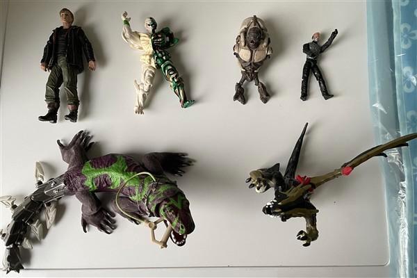 LIANSGATE - BANDAI - HASBRO - CYBORG - BANDAI DIGIMON, Collections, Jouets miniatures, Utilisé, Enlèvement ou Envoi