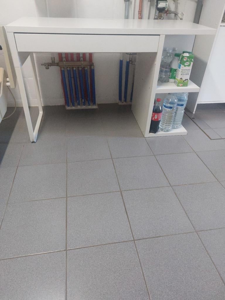 Kleine bureautafel, Ophalen