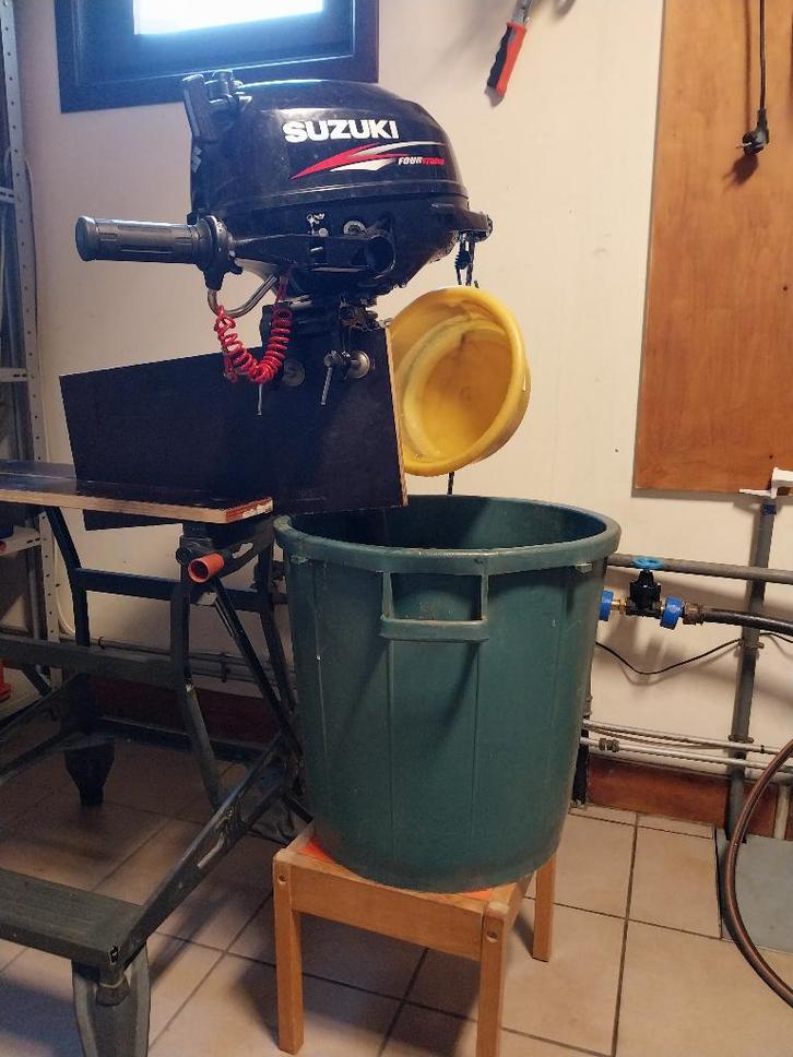 Moteur hors-bord Susuki DD 2.5 CV, Sports nautiques & Bateaux, Moteurs Hors-bord & In-bord, Utilisé, Essence, Moteur hors-bord
