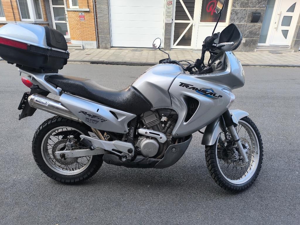 Honda transalp XLV 650cc, Motos, Occasion, 2 cylindres, Particulier, 650 cm³