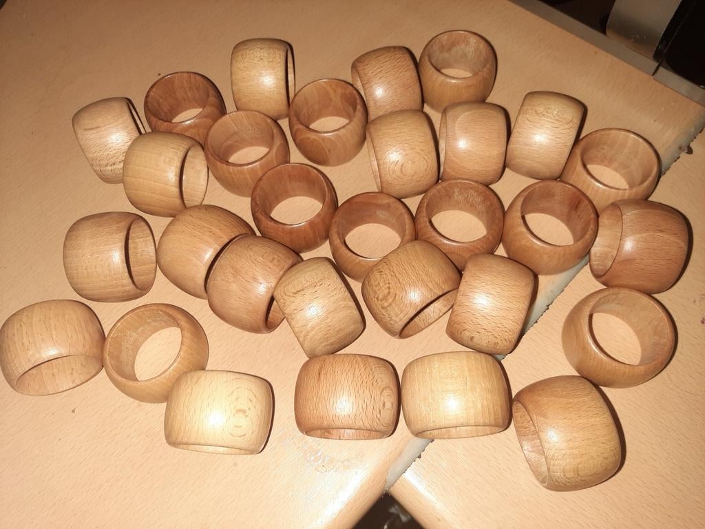 Houten servetringen in nieuwstaat 1 Eur per stuk, Ophalen, Zo goed als nieuw