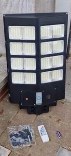 Lumière solaire Led 6500k , champs , terrain, parking, Enlèvement