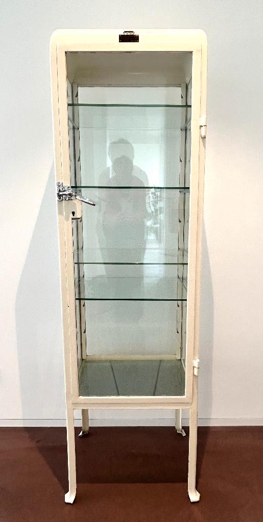 Vintage dokterskast in staal & glas, Huis en Inrichting, Kasten | Dressoirs, Gebruikt, 50 tot 100 cm, 25 tot 50 cm, Met deur(en)