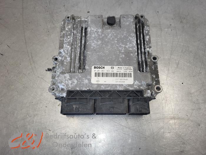 Ordinateur gestion moteur d'un Renault Trafic, Renault, -, 3 mois de garantie, Utilisé