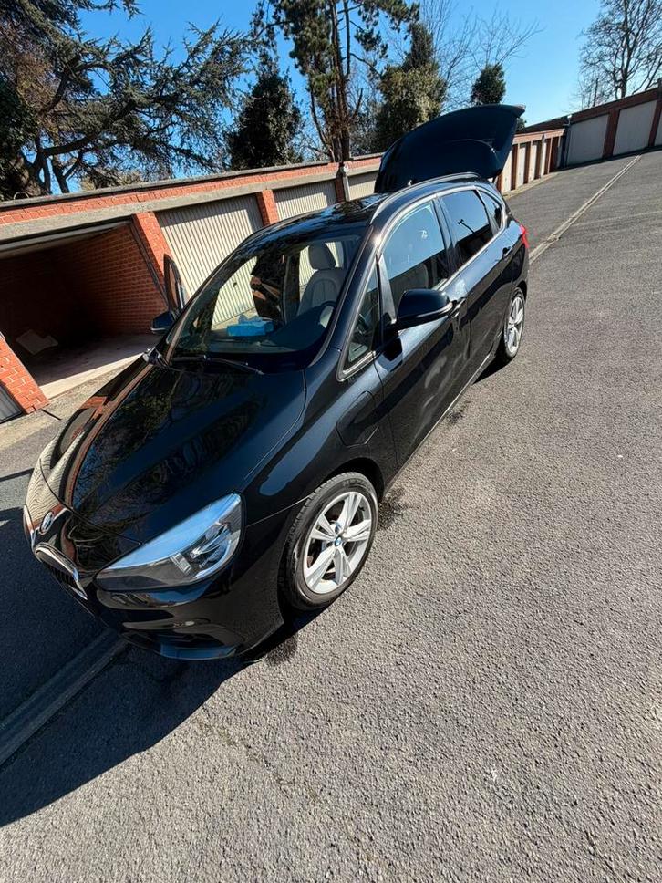 BMW automatic. Gekeurd voor verkoop. Euro 6. Plug in hybride, Auto's, BMW, Particulier, 2 Reeks Active Tourer, 4x4, ABS, Adaptieve lichten