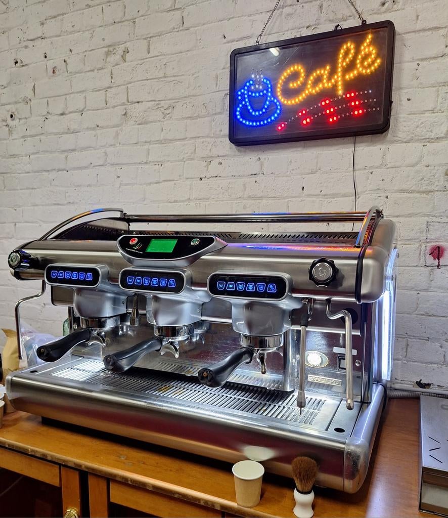 Galiléo 3 groupes entretenue prête à installer, Articles professionnels, Horeca | Équipement de cuisine, Enlèvement