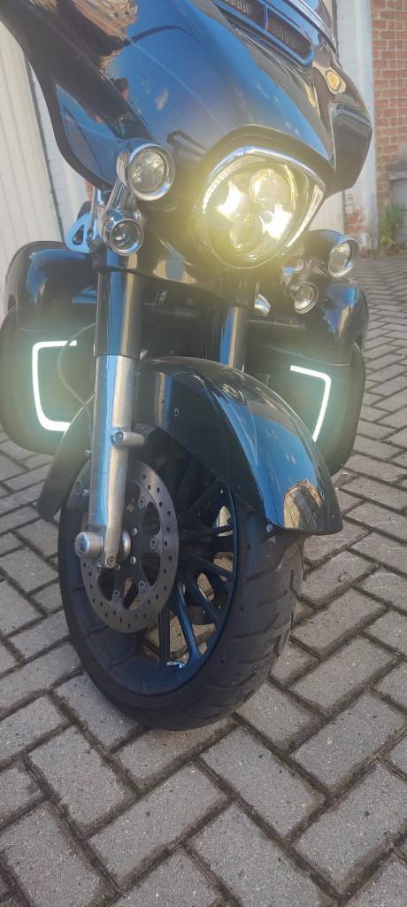 CVO Harley Davidson Street Glide, Motoren, Motoren | Harley-Davidson, Particulier, Toermotor, 2 cilinders, ABS, Cruise Control