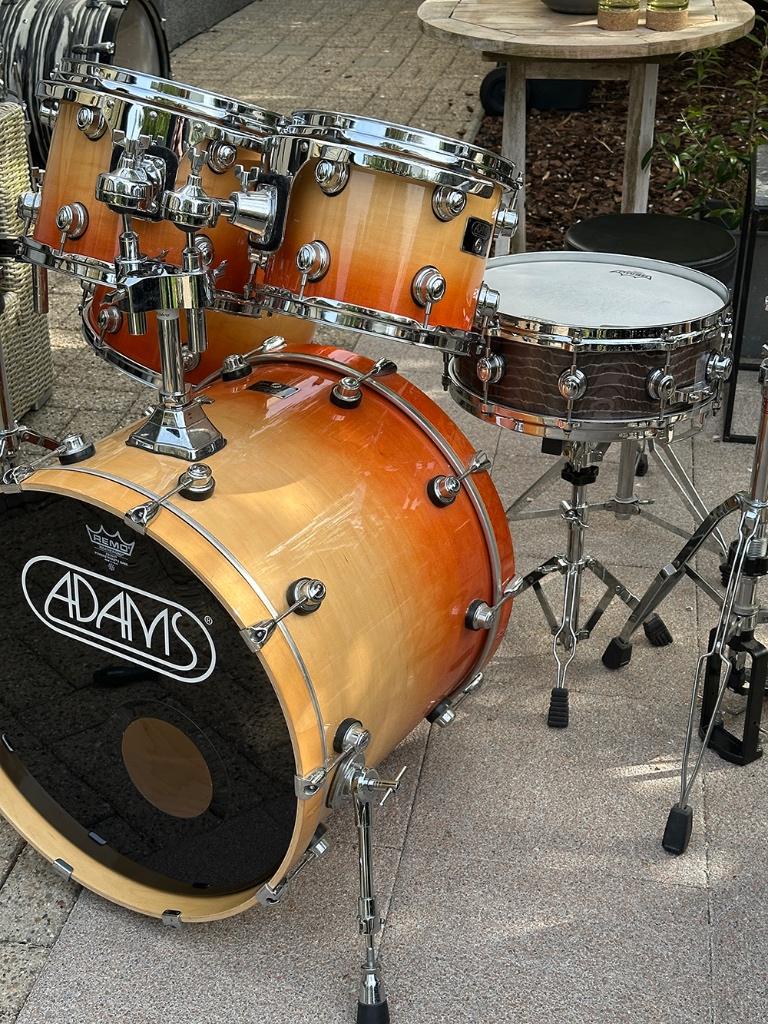 Adams 8000 Maple Drumstel – Professionele kit in topstaat, Musique & Instruments, Batteries & Percussions, Comme neuf, Autres marques