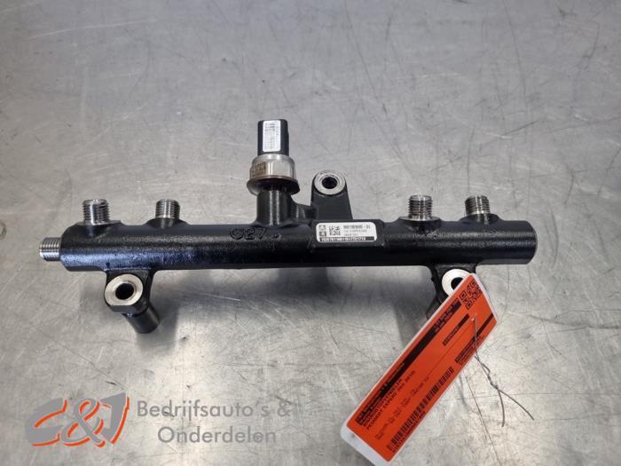 Distributeur de carburant d'un Peugeot Expert, Autos : Pièces & Accessoires, Systèmes à carburant, Peugeot, Utilisé, 3 mois de garantie