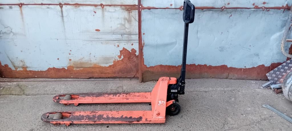 Transpallet/ pompwagen BT, Ophalen