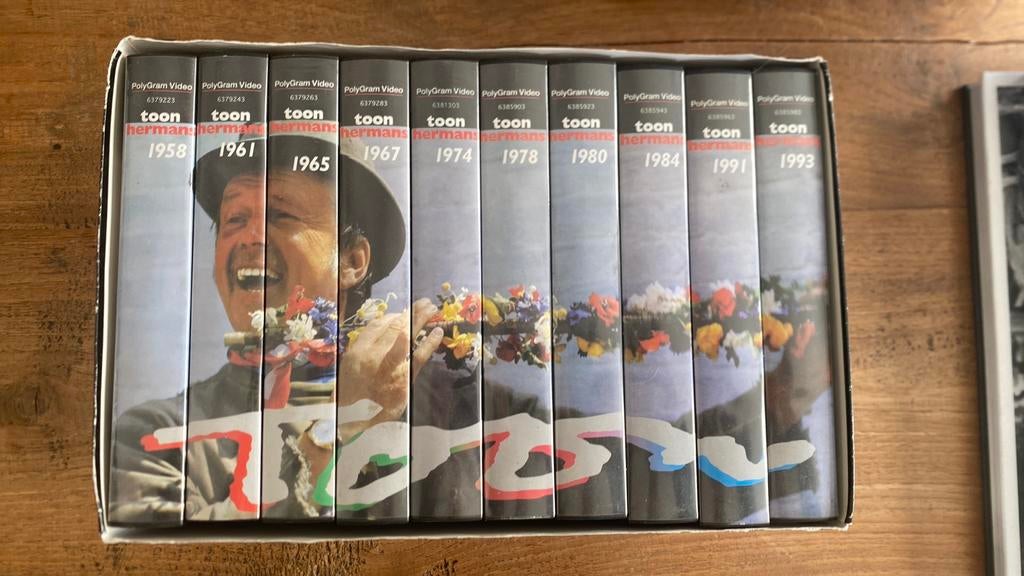 Toon Hermans “One Man Show” VHS, Cd's en Dvd's, VHS | Film, Ophalen of Verzenden, Zo goed als nieuw
