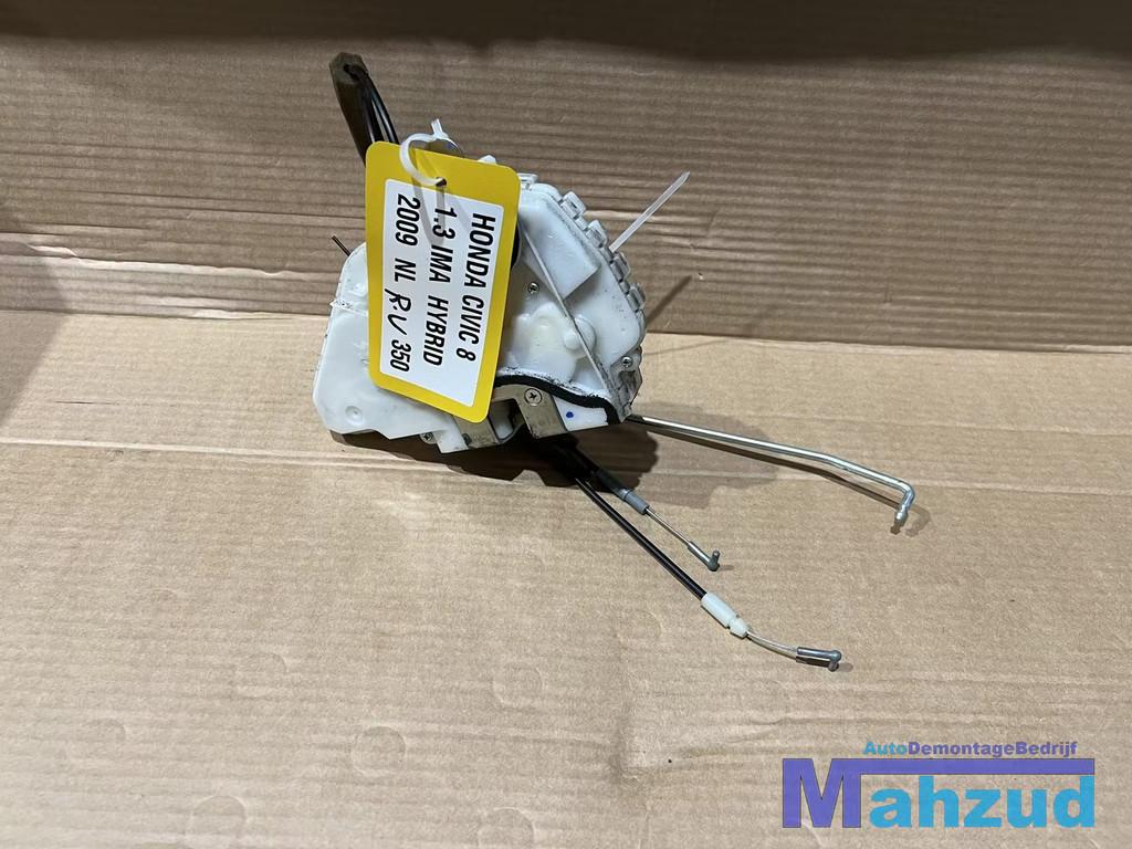 HONDA CIVIC 8 FD FA sedan rechts voor deurslot deur slot 200, Gebruikt, Info@honda.co.jp, Minami-Aoyama 2-chome 1-1
107-8556  Tokyo