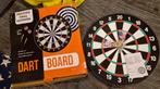 Splinternieuw Darts bord + 6 pijltjes., Sport en Fitness, Ophalen of Verzenden, Nieuw, Dartbord met pijlen
