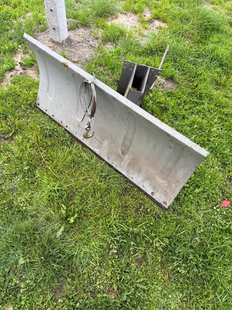 ***weinig gebruikte front sneeuwschuif minitractor***, Doe-het-zelf en Bouw, Gereedschap | Freesmachines, Ophalen of Verzenden