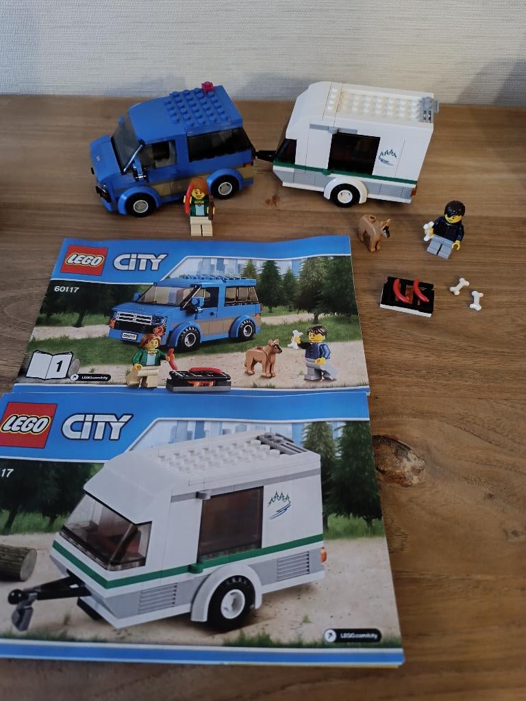 LEGO city set 60117 Busje met Caravan, Kinderen en Baby's, Speelgoed | Duplo en Lego, Zo goed als nieuw, Lego, Complete set, Compleet