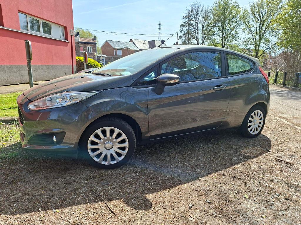 FORD Fiesta - Trend (7/2016) 1.0 80 cv (59 kw) - 40.600 km, Auto's, Voorwielaandrijving, Stof, Euro 6, Sound system