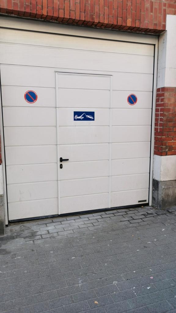 Entrepôt 210m2, Immo, Garages & Places de parking