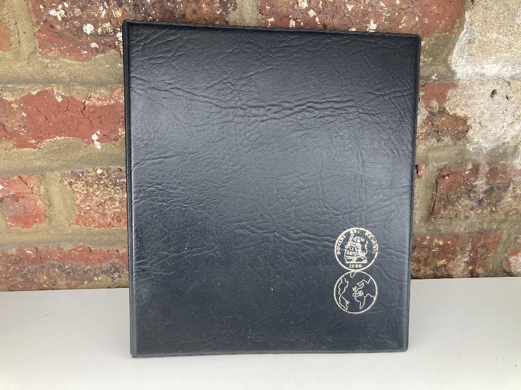 Numismatisch boek, Ophalen of Verzenden