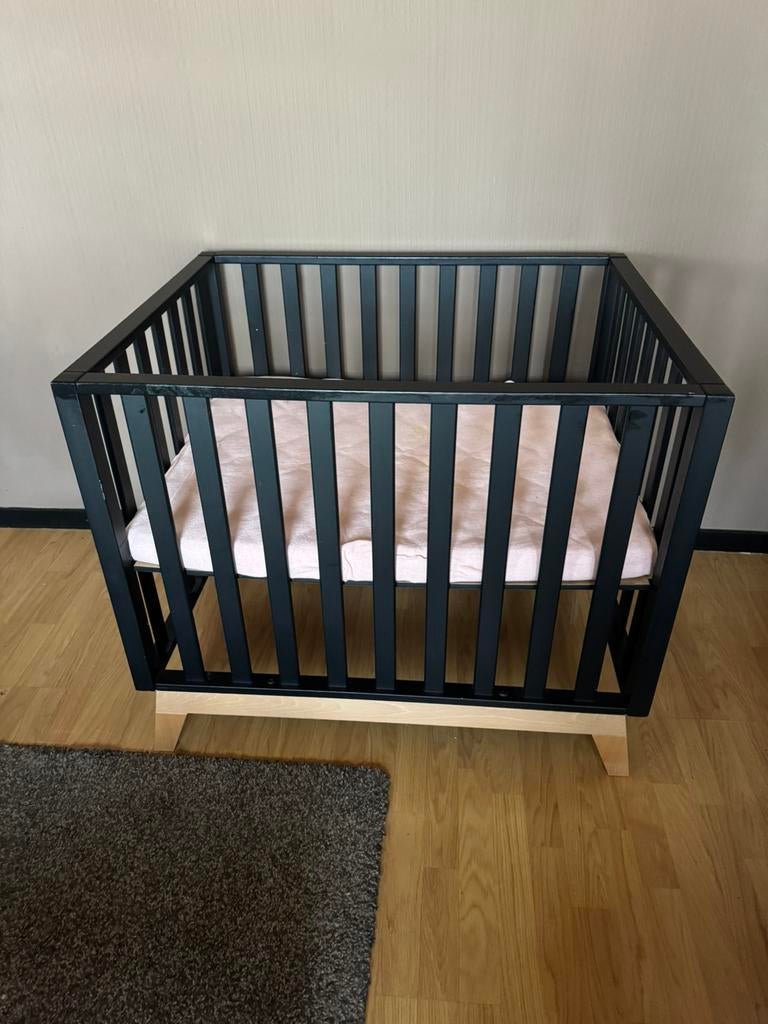 Zwart park, Kinderen en Baby's, Ophalen, Zo goed als nieuw, Rechthoekig, In hoogte verstelbaar