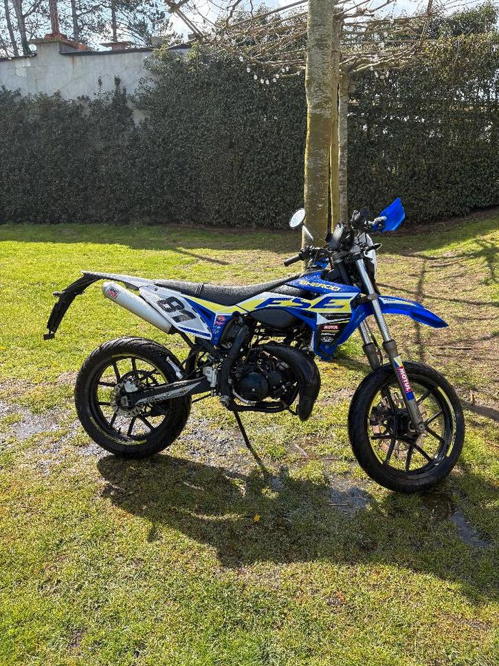 Sherco SM50 (50cc), Fietsen en Brommers, Brommers | Overige merken, Zo goed als nieuw, Klasse B (45 km/u), Ophalen