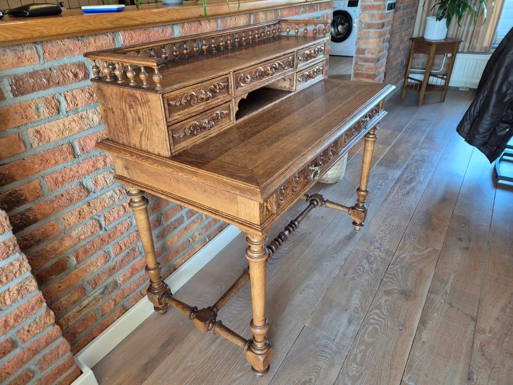 bureau + kruk, Ophalen